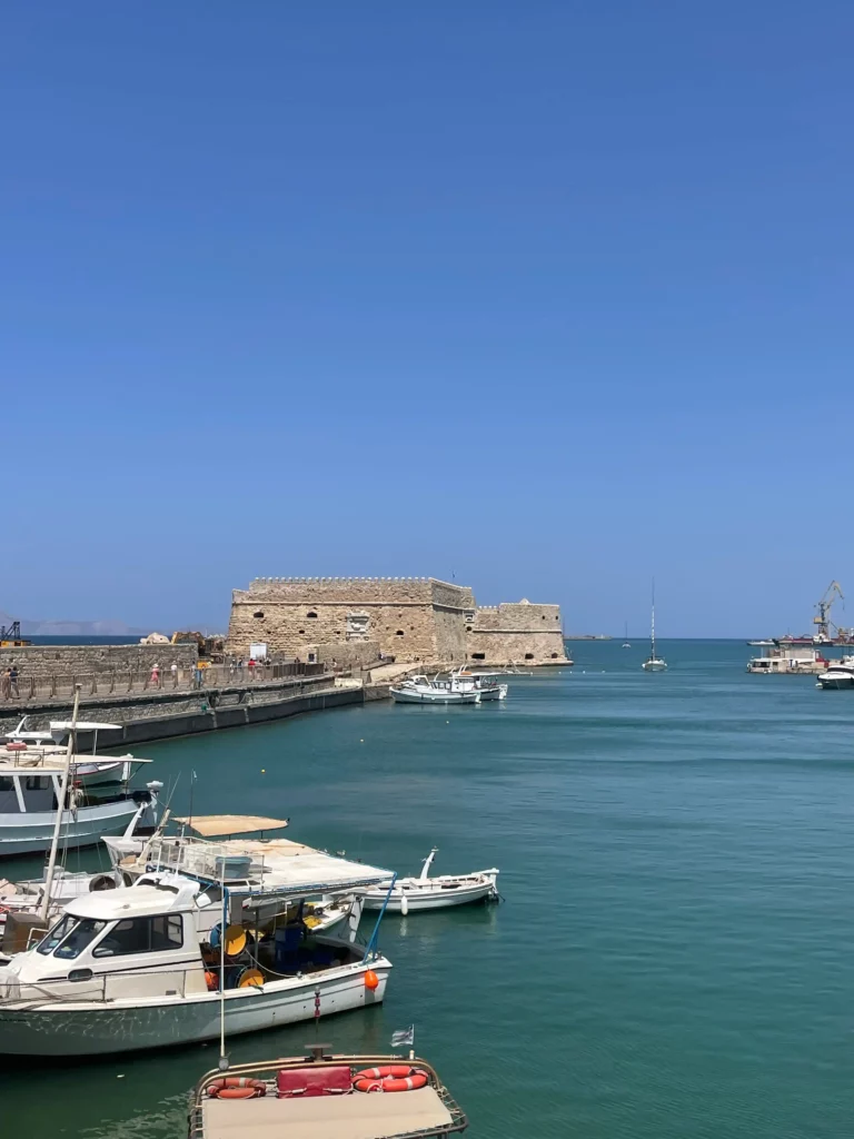 Capitale Crétoise : Heraklion à l'est de la Crète
